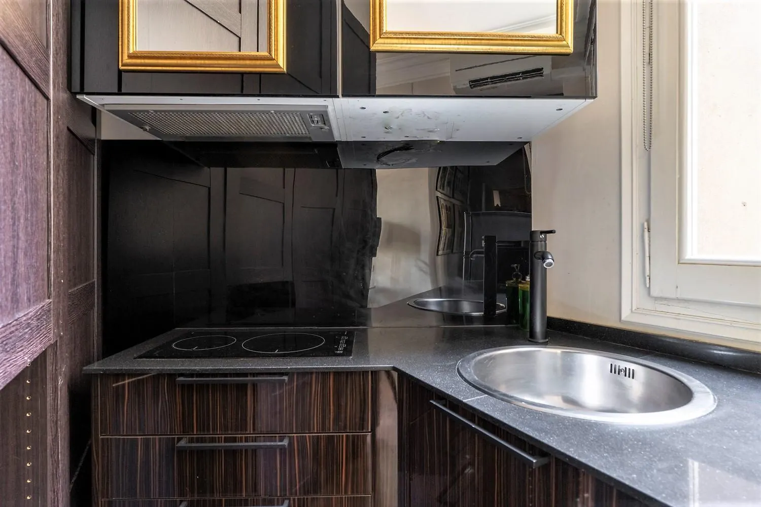 Design Apartment, City Center Barcelona 0*,